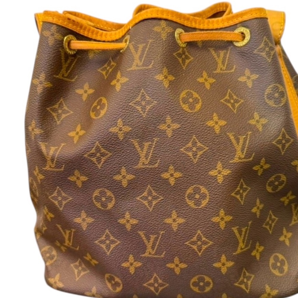Louis Vuitton Monogram Bucket Bag - Picture 3 of 4